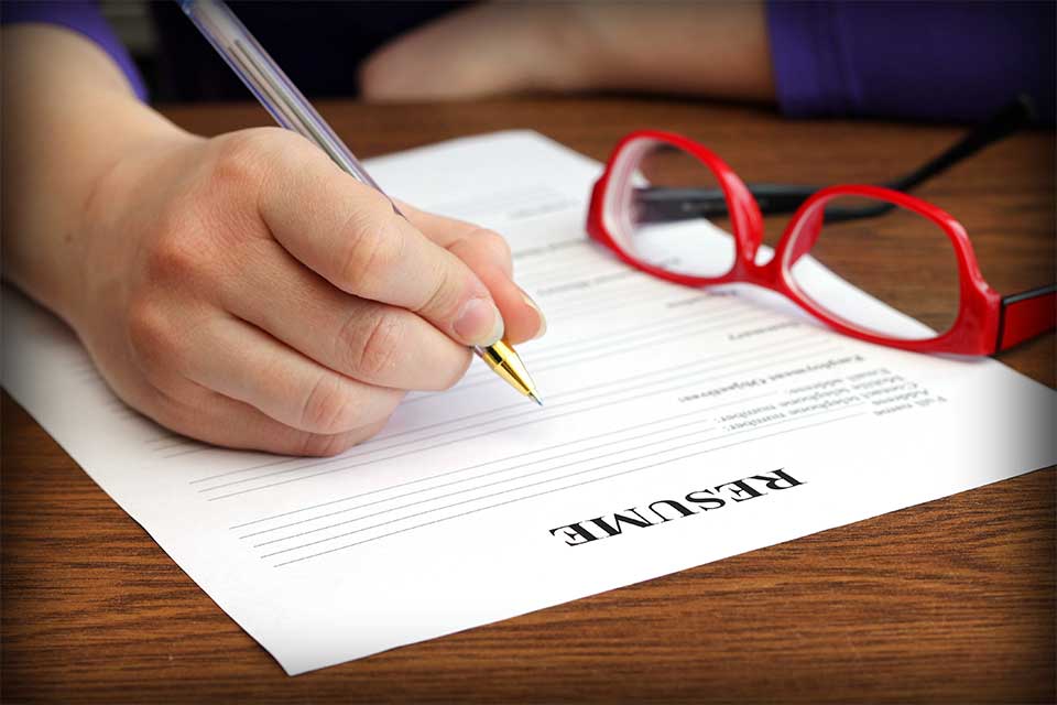 Four Quick Tips to Crafting a Strong Resume